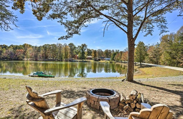 Brand-New Trenton Cabin Panoramic Lake Views