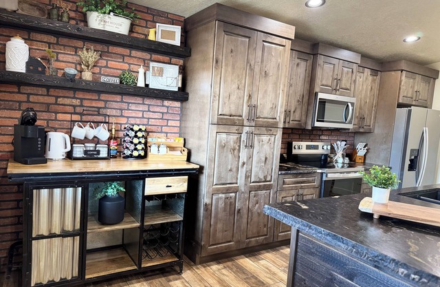 Brand New Villa "The Coop" in the heart of Torrey