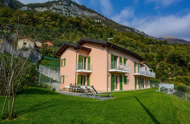 Brandnew apartment with stunning view and pool