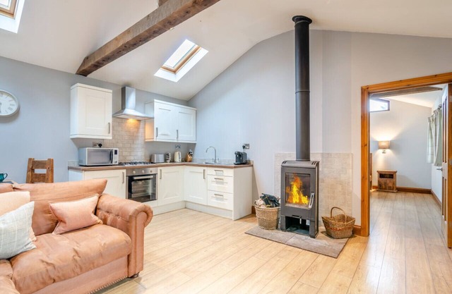 Brandy Lodge - One Bedroom House, Sleeps 2