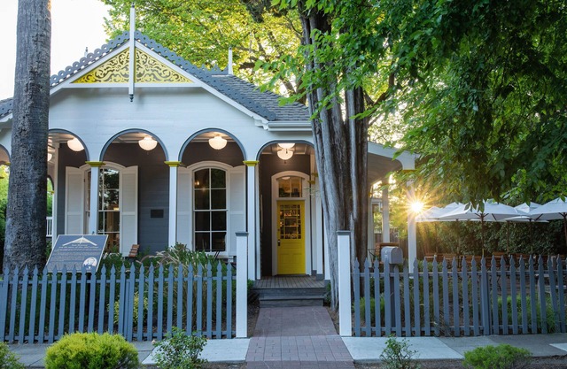 Brannan Cottage Inn