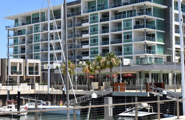 Breakwater Apartment