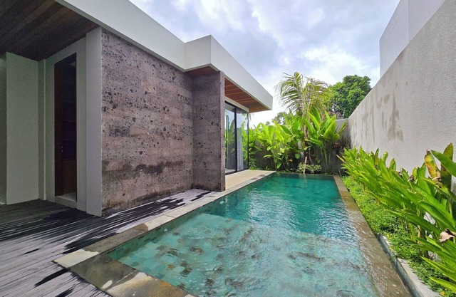 Breathtaking, 3 Bedroom Villa near Canggu