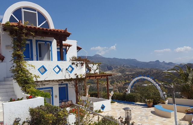 Breathtaking sea view, FENG SHUI, rest, quiet, winter vacation Crete