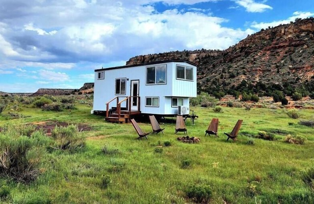 Breathtaking Tiny Home with Endless Views