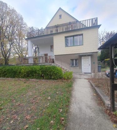Breathtaking Villa near Danube River/w Garden and Parking