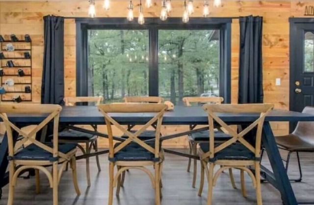 BreaverTree Cabins. Two cabins on Five acres.