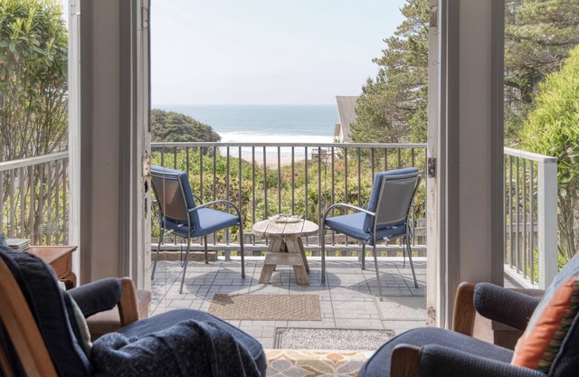 Breeze Cottage is the perfect romatic getaway, enjoy ocean views from the deck.