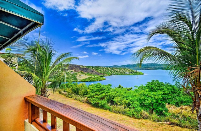 Breezy Condo w/Balcony < 2 Mi to Downtown Culebra
