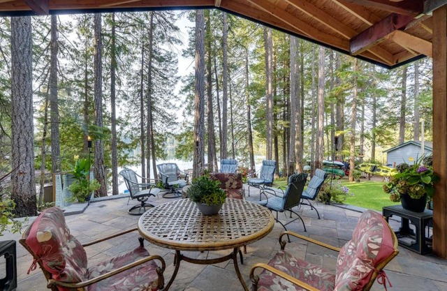 Bremerton Vacation Rental with Hot Tub and Lake Access