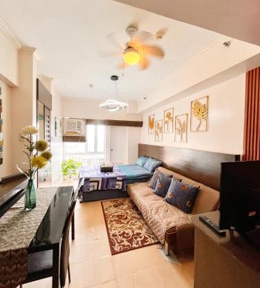 BRENT STUDIO ROOM IN TAGAYTAY WITH TAAL LAKE VIEW