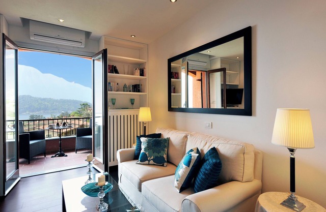 Brentano Elegante, Tremezzina (Mezzegra), Italy