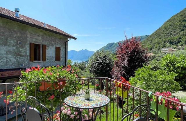 Breva, Loft tra gli ulivi ed il lago