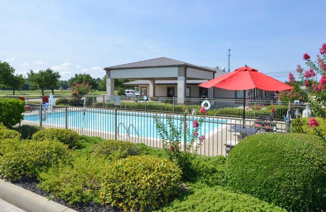 Briarwood Inn Of Geneva
