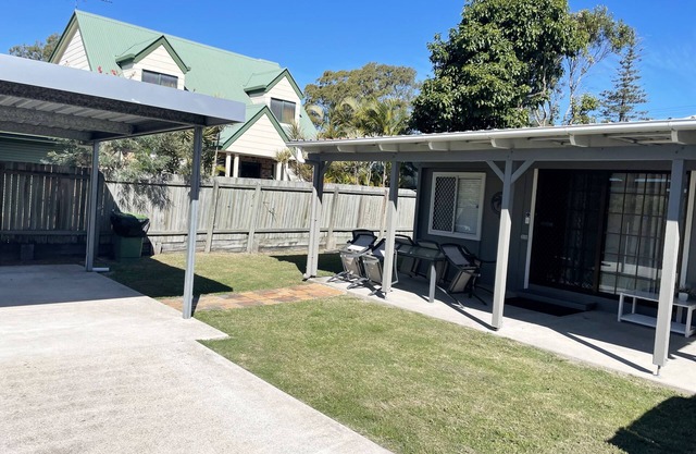 Bribie Beach Bungalow