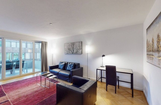 Bright 1BR flat in the city center (Greenyard 2)