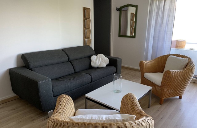 Bright 2.5 room apartment with terrace and garden