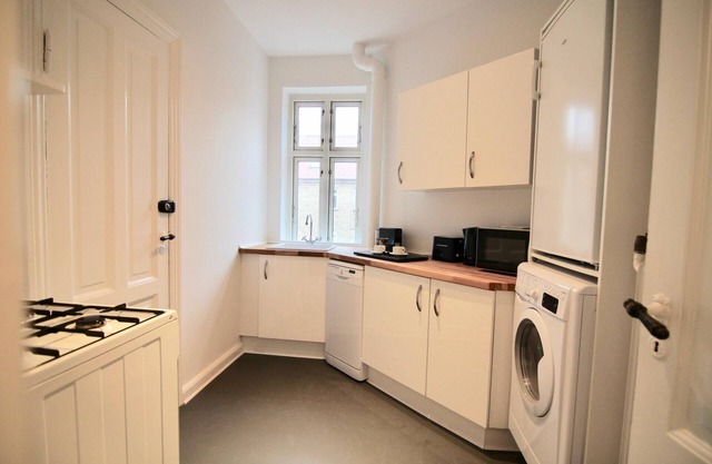Bright 2-bed in Amager Island - 153