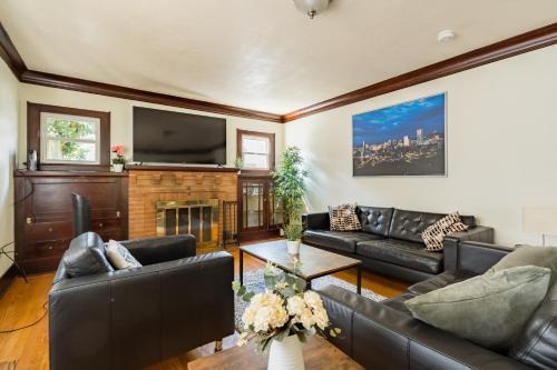 Bright Airy Bungalow AC Fast WiFi Prime SE
