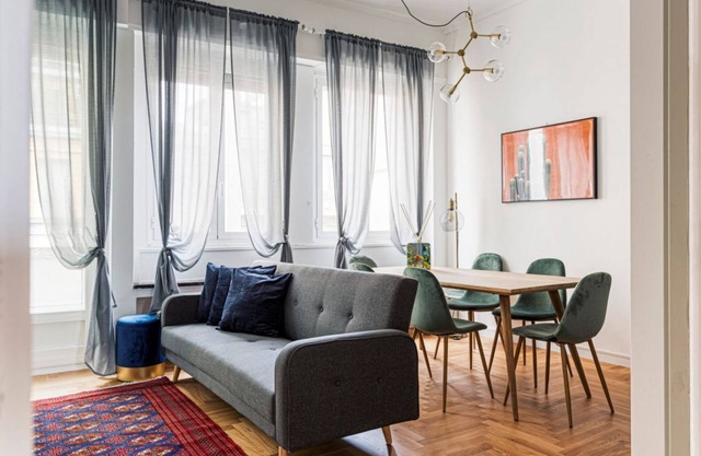 Bright and Spacious apartment Tunisia 2