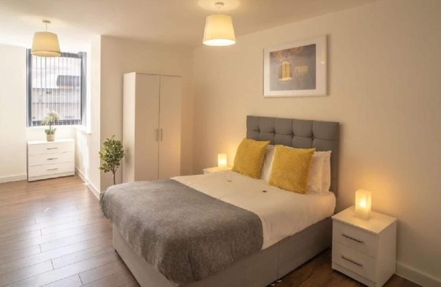 Bright and Spacious Two Bedroom Apartment