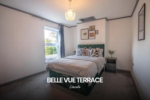 Bright and Warm Home in Lincoln by Renzo, Free Wi-Fi, Perfect for Staycations!