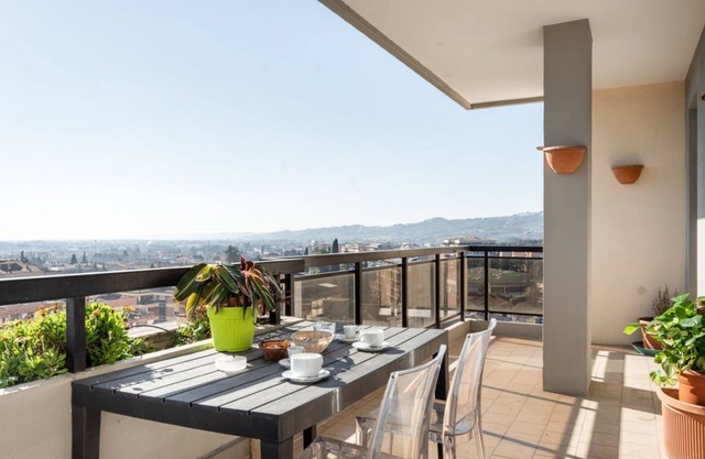 Bright apartment with terrace x6