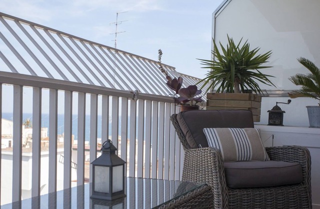 Bright apartment, with sea view, in the center of Sant Pol de Mar