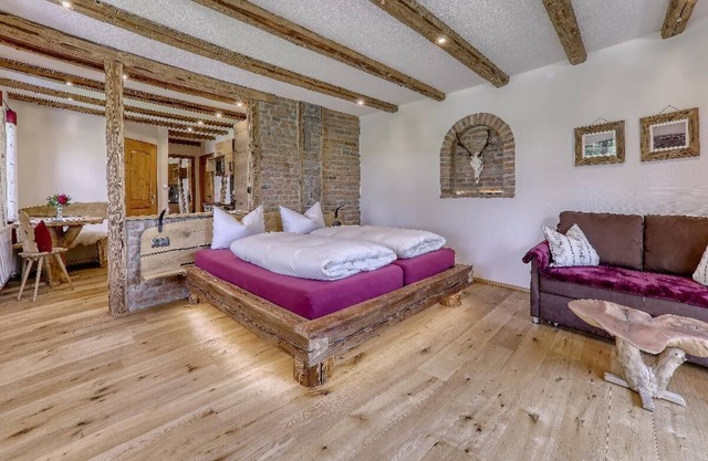 Bright apartment (37 sqm) for up to 3 people with a view of the Bavarian Forest mountains