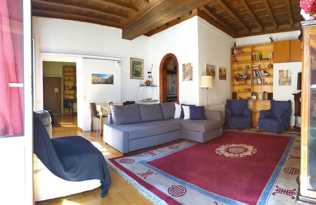 Bright apartment in the Center of Rome 70 sqm wifi near Piazza di spagna