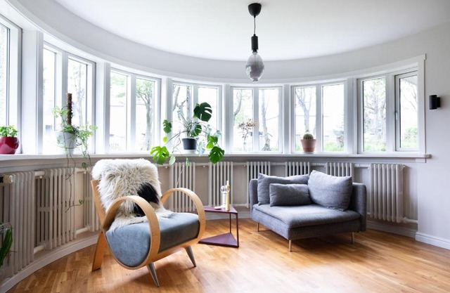 Bright apartment near city center