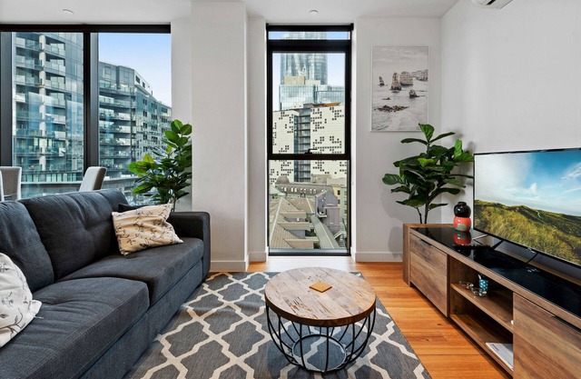 Bright Apartment with City Views in Trendy Locale