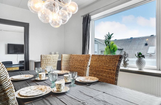 Bright apartment with whirlpool in a quiet location.