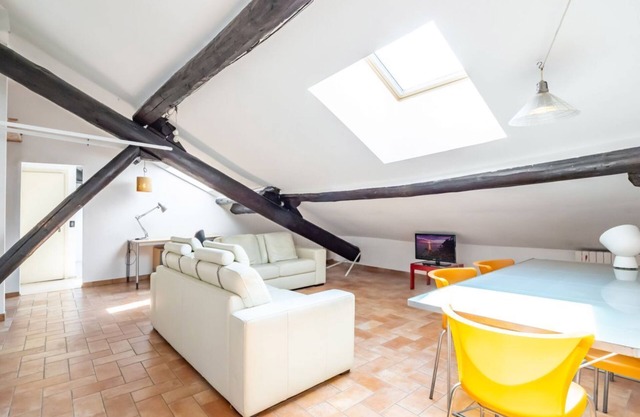 Bright APT Milan Garibaldi & Moscova!