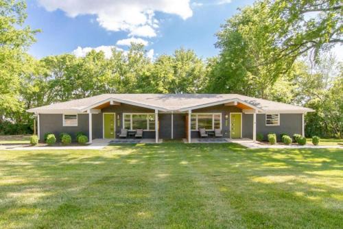 Bright Bungalow Country Dream Retreat