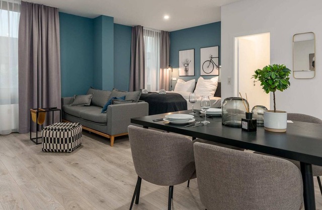 ☆BRIGHT: Central Studio for 4 | Kitchen | Parking