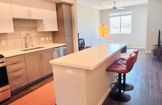 Bright & Cozy Vista Canyon - 1BR