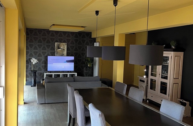 Bright downtown apartment