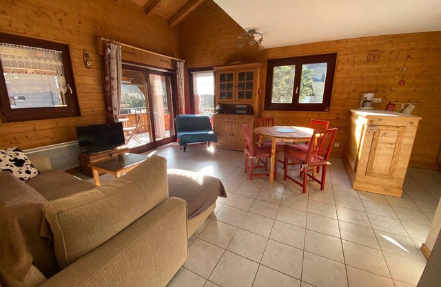 Bright 58 m² apartment, 2 bedrooms, balcony, parking, La Chapelle-d'Abondance