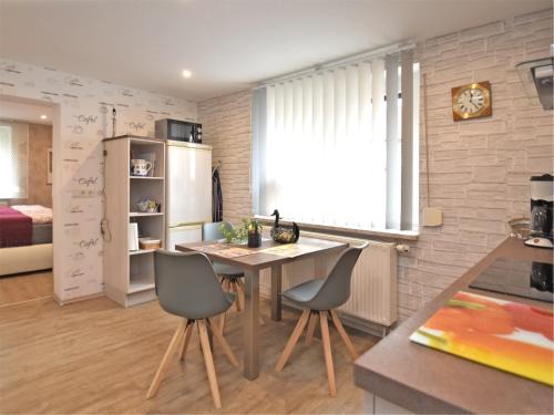 Bright Garden Apartment Retreat, cleaning included