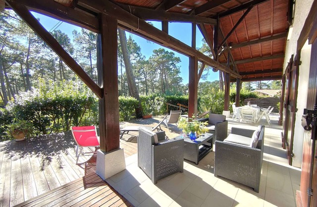 Bright Landes-style villa with garden, near beaches and shops in Piraillan