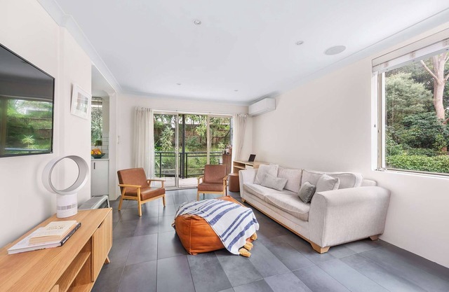 Bright modern 2BR apartment with garden outlook