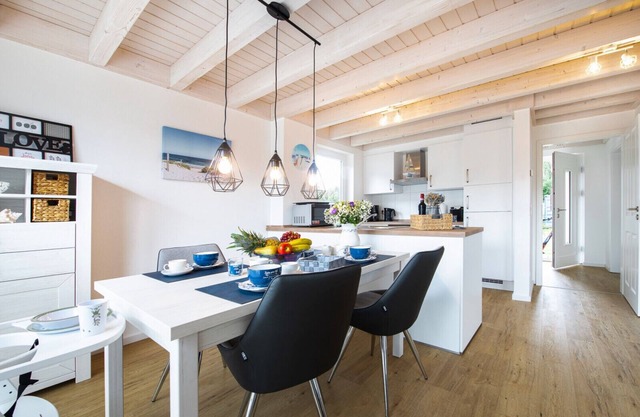Bright, modern vacation home with sun terrace and wellness