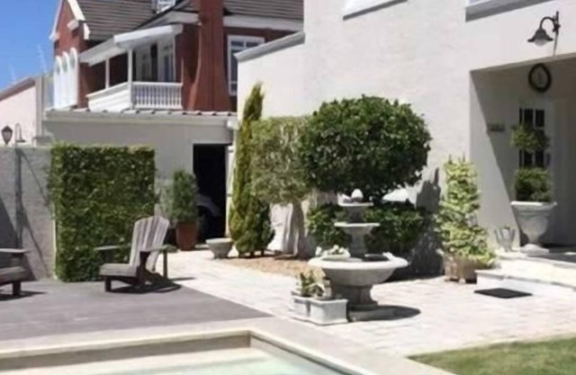 Bright on 5th Guest House