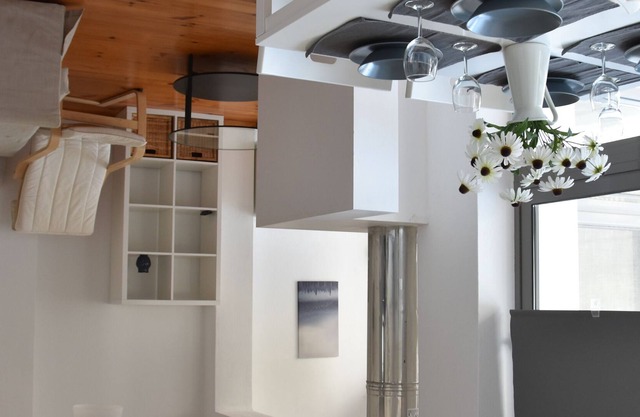 Bright one floor apartment 300 m from the beach