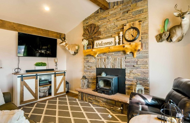 Bright Panguitch Escape w/ Spacious Yard!