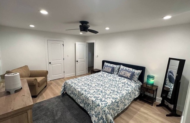 Bright & Peaceful 3 Bedroom Arboretum House