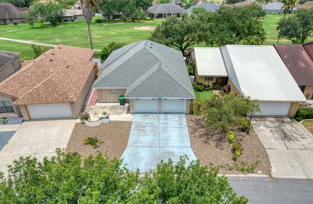 Bright Pharr Getaway | Spacious Family Home w/Garage & Wi-Fi