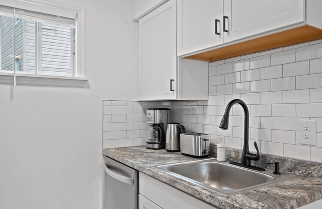 Bright & Quiet 1Bdr Apt in Millvale/Lawrenceville
