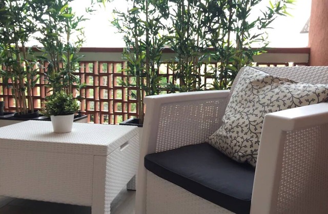 Bright, renovated apartment with two bedrooms and parking space - 300m from the sea